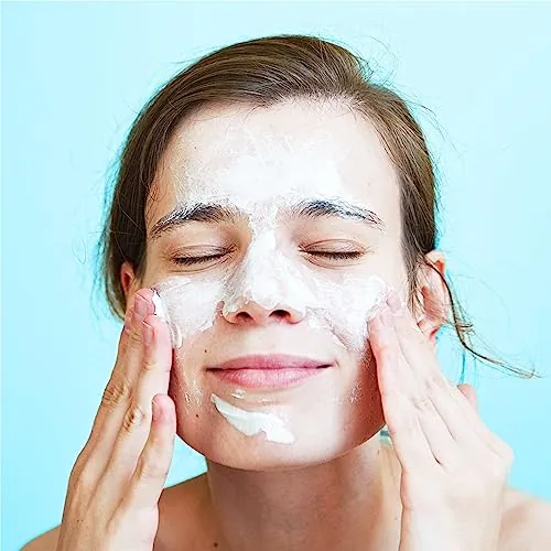 Neutrogena Oil-Free Acne Face Wash Review: Salicylic Scrub image 3