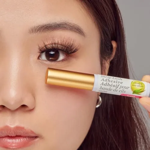 KISS Lash Adhesive Review: Clear Lash Glue for Strip Lashes image 2