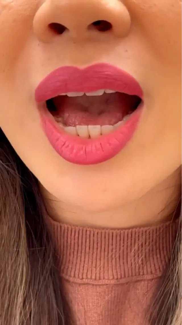 wet n wild Perfect Pout Gel Lip Liner Review image 7
