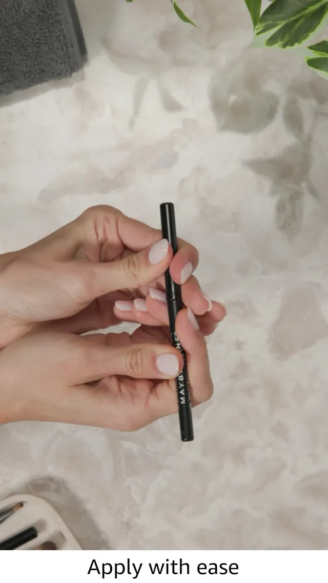 Maybelline Unstoppable Onyx Eyeliner Review image 7