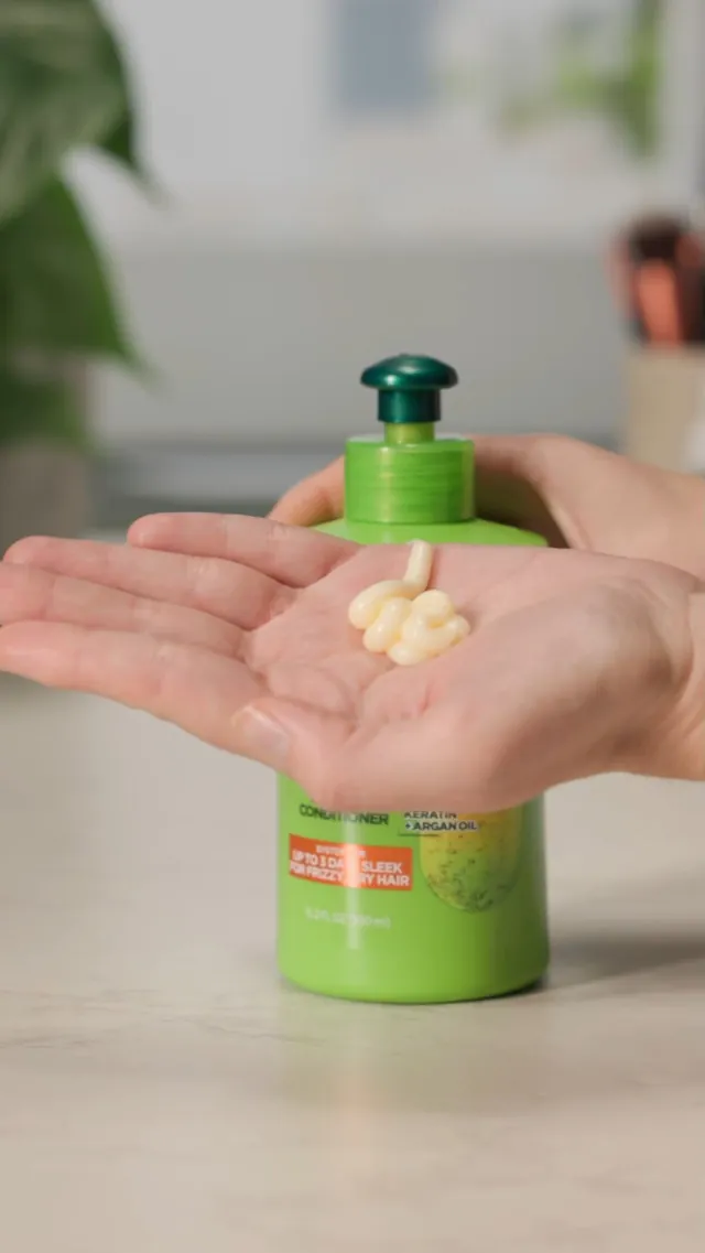 Garnier Fructis Sleek and Shine Leave-In Conditioner Review image 7