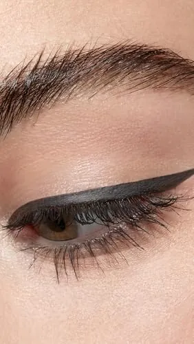 stila Stay All Day Waterproof Liquid Eye Liner Review image 5