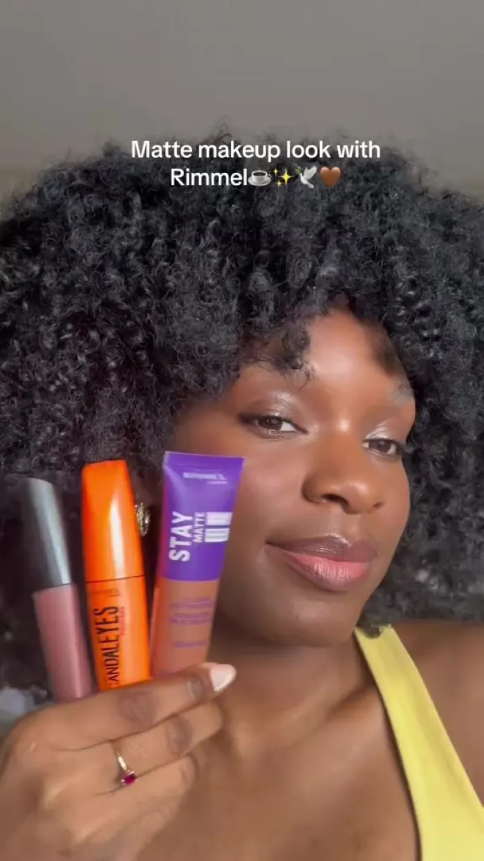 Rimmel Stay Matte Liquid Mousse Foundation Review image 7