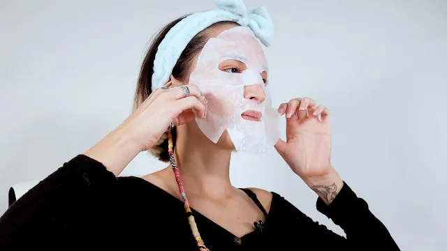 Celavi Essence Sheet Mask Set Review: Hydrating Face Masks image 7